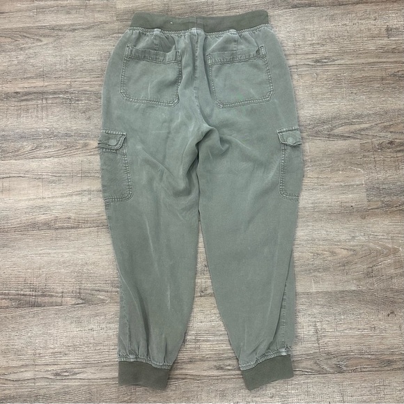 American Eagle Outfitters Olive Cargo Pants - Picture 2 of 3